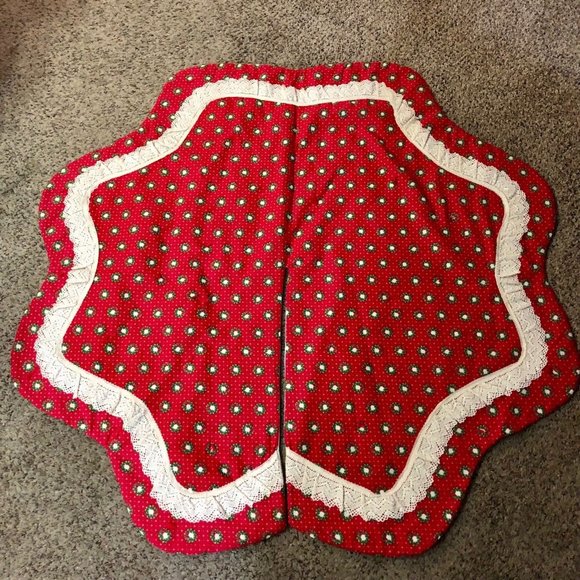No brand / Not sure Other - Handmade Christmas Tree Skirt Used Wreaths Red Green